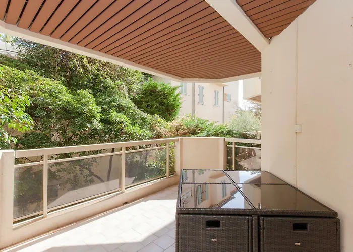 Apartment Fauvettes Sea
